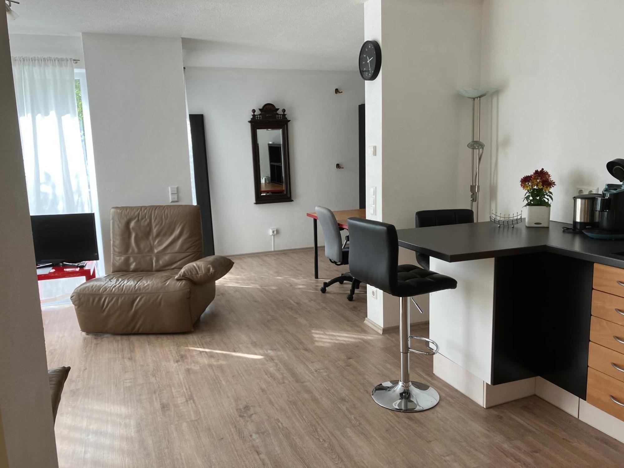 Helle & Ruhige Wohnung In Neu-Ulm Zewnętrze zdjęcie